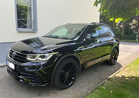 VW Tiguan Volkswagen 2.0 TDI SCR DSG R-Line Garantie VOLL