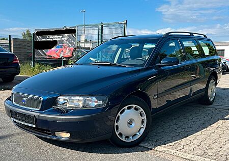 Volvo V70 2.4 Premium Leder Klima tüv