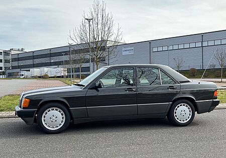 Mercedes-Benz 190 190E 2.0 | H-Kennzeichen | Teilrestauriert