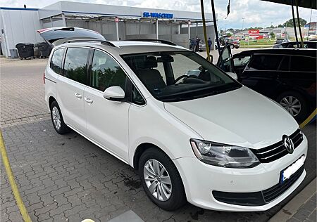 VW Sharan Volkswagen 2.0 TDI 7-Sitzer DSG 125kW BMotion T Comf