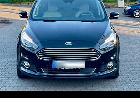 Ford S-Max gebraucht kaufen Ford S-Max 2,0 TDCi 110kW Titanium Navi/Anhäng.