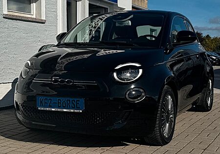 Fiat 500E gebraucht kaufen Fiat 500E *Kamera*Carplay*G. Batterie*Stzhng*