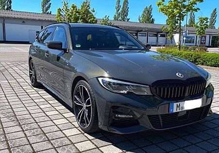 BMW 320d xDriveTouringMPaket,AHK,HUD,H&K+Winterräder