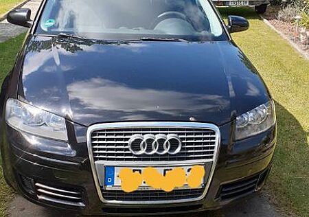 Audi A3 1.6 S line Sportpaket plus S line Sportpa...