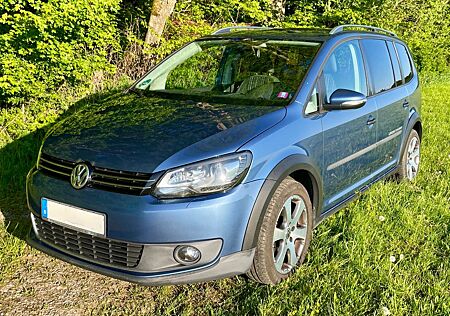VW Touran Volkswagen 2.0 TDI 125 kW DSG Cross