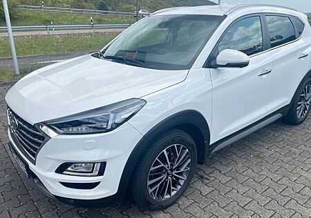 Hyundai Tucson 2.0 CRDi Auto Premium 4WD Premium