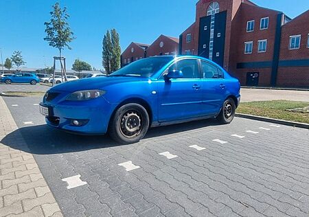 Mazda 3 Stufenheck. 8-fach Bereift!