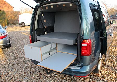 VW Caddy Volkswagen Maxi Camper AHK/Klima/5-Sitzer/DR