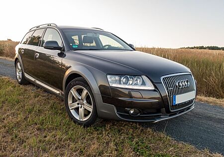 Audi A6 Allroad 3.0TDI (DPF) quattro tiptronic -