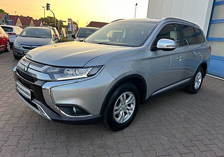 Mitsubishi Outlander Basis 2WD