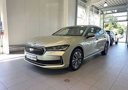 Skoda Superb Combi 1.5 eTSI DSG Matrix Navi 360° AHK