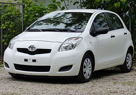 Toyota Yaris 1,0-l-VVT-i Sol