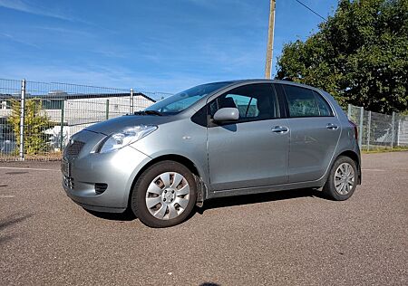 Toyota Yaris Sol *Klima* 5-Türer *TÜV 05/2027