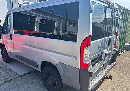 Fiat Ducato L1H1, voll verglast, ahk, tüv neu