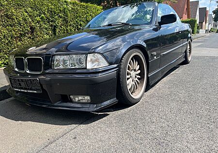BMW 318i