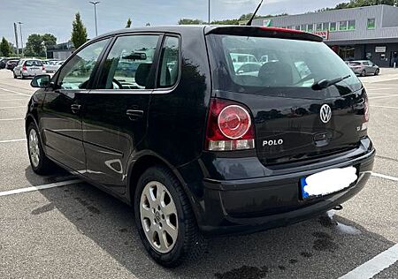 VW Polo Volkswagen 1.2 - gepflegt * 4 Türer * 8 fach bereift