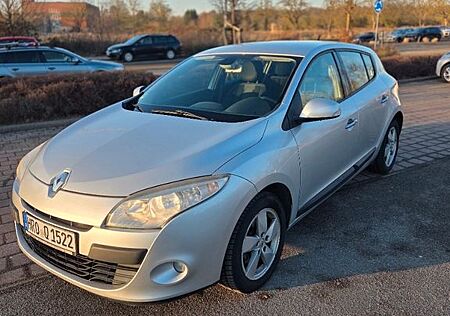 Renault Megane III Schrägheck 1.6 / 76,000 km