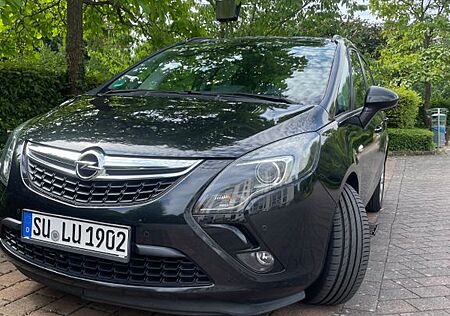 Opel Zafira Tourer 2.0 CDTI Automatik AHK 7-Sitzer