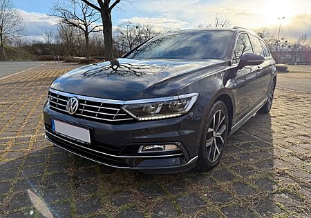 VW Passat Variant Volkswagen 2.0 TDI. 4Motion R-Line LED