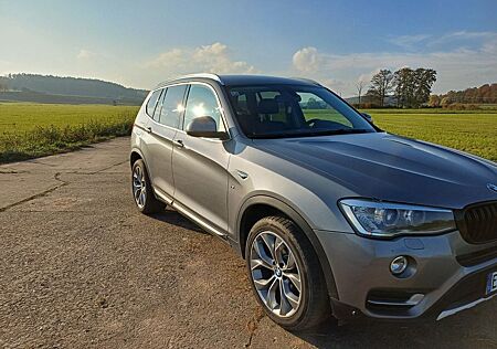 BMW X3 xDrive20d -M.Packet-AHK-Navi-Xenon-