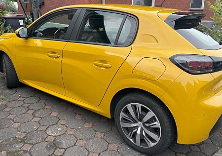 Peugeot 208 PureTech 100 Active Active