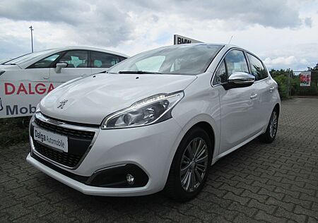 Peugeot 208 Allure /Euro 6/ Navi/Klima/Pano/LED/ TÜV NEU