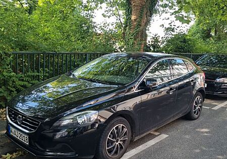 Volvo V40 D2 Geartronic Ocean Race Inkl. 8 Reifen