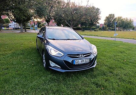 Hyundai i40 cw FIFA World CupEdition Kuplung mit ZMS neu