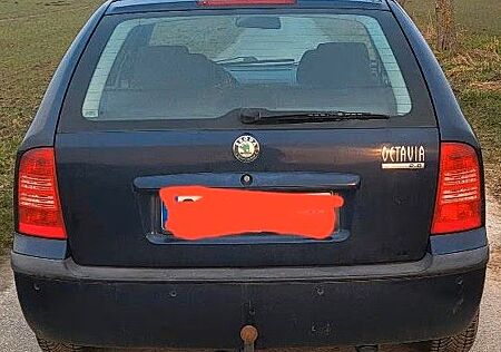 Skoda Octavia Combi 2.0 Elegance Elegance