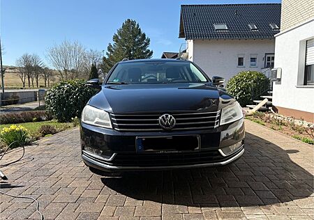 VW Passat Variant Volkswagen 2.0 TDI DPF BlueMot. Comfortl...