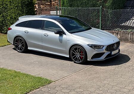 Mercedes-Benz CLA 35 AMG Shooting Brake Mercedes-AMG CLA 3...