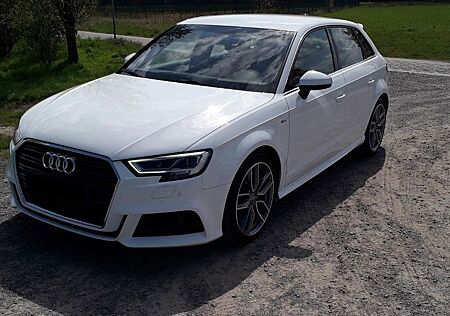 Audi A3 35 TFSI S tronic Sportback - s line
