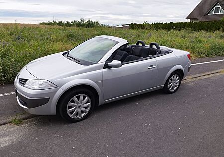 Renault Megane Coupé-Cabriolet Authentique 1.6 Authe...