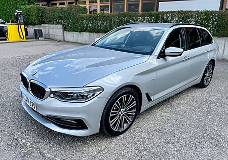 BMW 530d Touring A - Sport Line