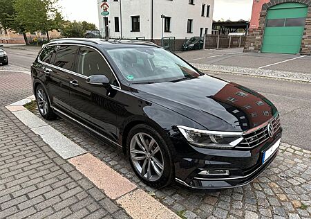 VW Passat Variant Volkswagen 2.0 TDI SCR 140kW DSG Highlin...