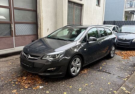 Opel Astra J Sports Tourer Style Bi-Xenon,AHK,Alu17"