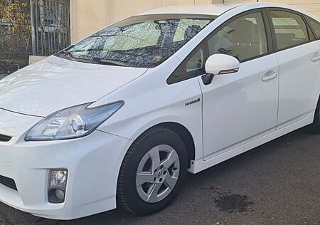 Toyota Prius Basic 1.8 Hybrid Scheckheftgepflgt