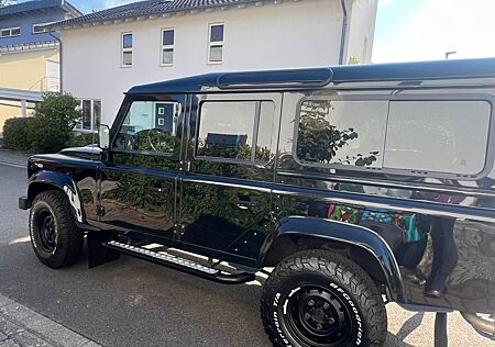 Land Rover Defender 110 TD4 Station Wagon