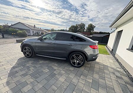 Mercedes-Benz GLE 43 AMG Mercedes-AMG GLE 43 4MATIC Merced...