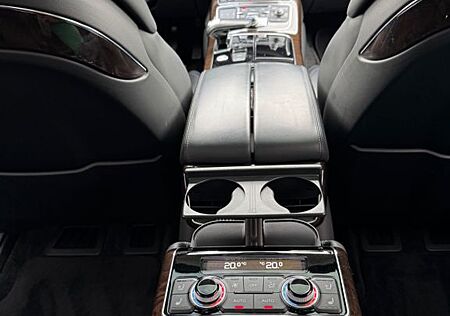 Audi A8 3.0 TDI . Matrix . Voll Austatung. Fernsehen.
