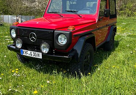 Mercedes-Benz G 300