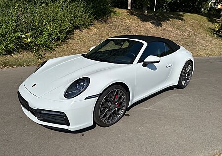 Porsche 992 /911 Carrera S Cabrio/SAG/Vollleder/Matrix/Bo