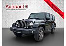 Jeep Wrangler Unlimited 75th Anniversary | 1. Hand