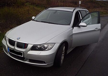 BMW 325i Touring E91