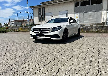 Mercedes-Benz E 220 d Widescreen 19 Zoll Felgen