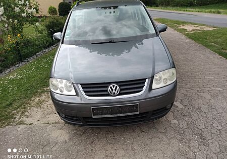 VW Touran Volkswagen 1.9 TDI 77kW