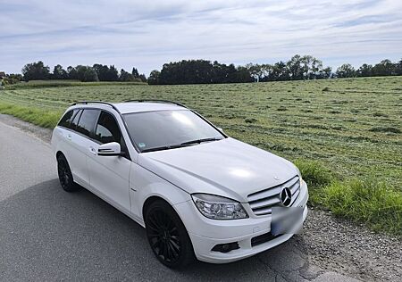Mercedes-Benz C 220 CDI, T-Modell, TÜV 10/2026