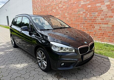 BMW 220D GranTourer -7.SITZER-AHK-LED-KAMERA-PANO-ALU