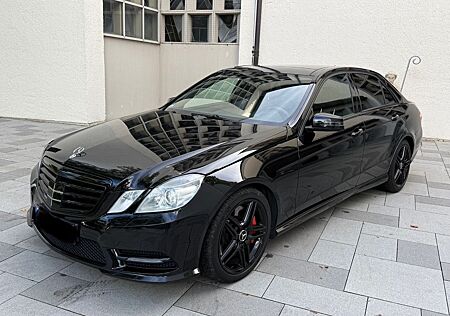 Mercedes-Benz E 500 4MATIC/AMG/Pano/Massage/Kamera/Standheizun