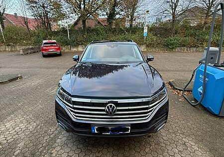 VW Touareg Volkswagen 3.0 Navigation V6 TDI 170kW 4MOT